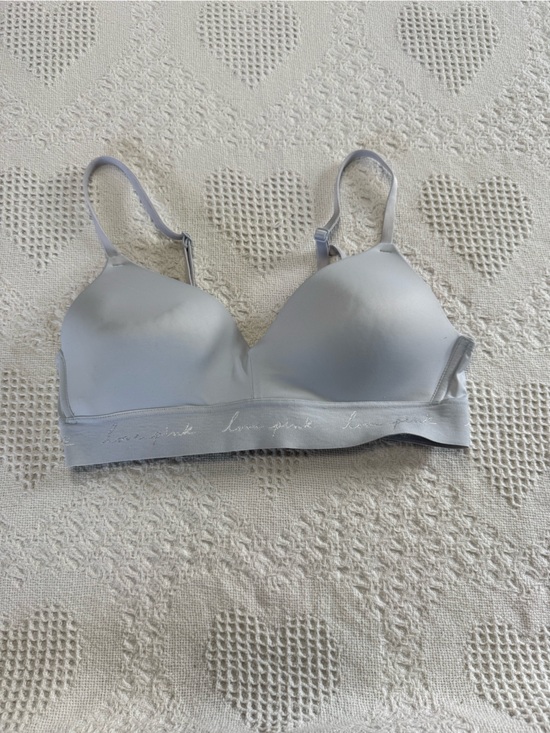 PINK Victoria's Secret Other - Victoria’s Secret Bra (34B)